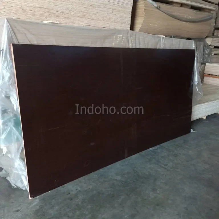 Lembaran triplek phenolic film face polos tanpa merk untuk bekisting beton